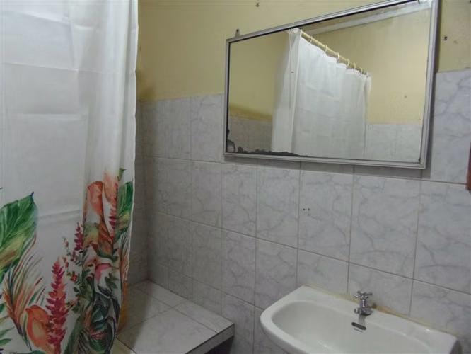 Casa en venta de 5 dorm. en Estación Central