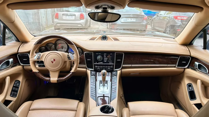 Porsche Panamera AWD 4.8 AUT (2012)