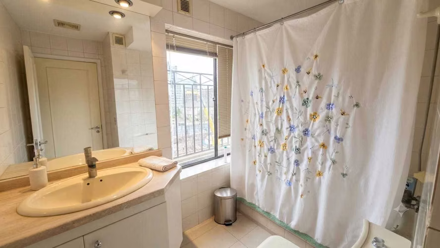 Exclusivo Departamento en El Golf 3 Dormitorios (177955)