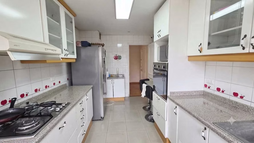 Exclusivo Departamento en El Golf 3 Dormitorios (177955)