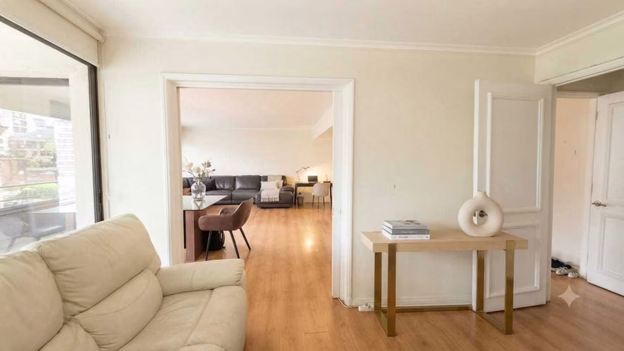 Exclusivo Departamento en El Golf 3 Dormitorios (177955)