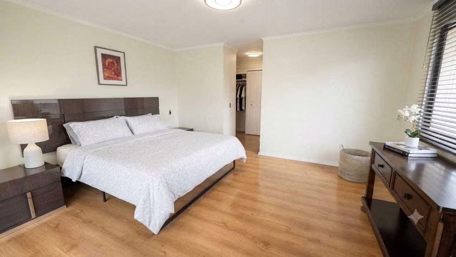 Exclusivo Departamento en El Golf 3 Dormitorios (177955)
