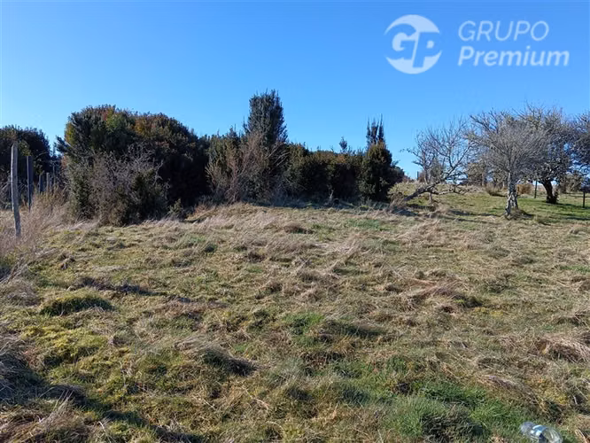 PARCELA CON CASA EN VENTA EN MONTEMAR / QUEMCHI