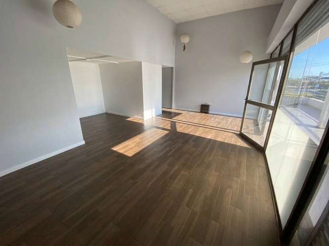 Local comercial en arriendo frente a Mall Arauco Maipú