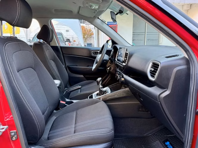 HYUNDAI VENUE QX 1.6 MT PLUS - 2022 | 2477