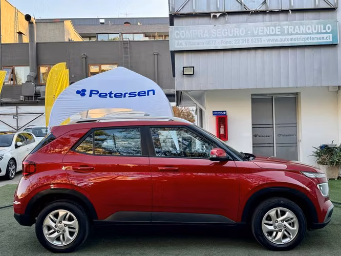 HYUNDAI VENUE QX 1.6 MT PLUS - 2022 | 2477