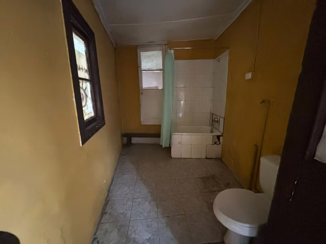 Casona tradicional en venta, Subida Ecuador, Valparaíso