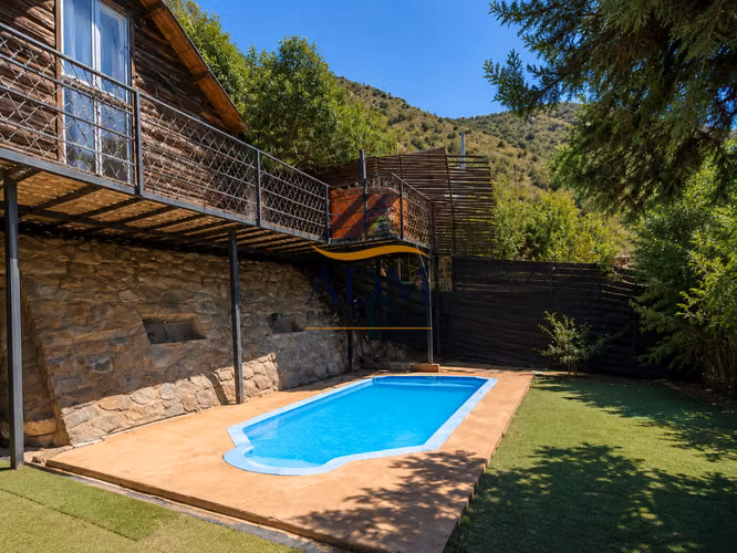  ¡Gran Oportunidad de Inversión en Olmué! Complejo Turístico con 2 Cabañas Independientes, Piscinas Privadas y Tinaja– Olmué