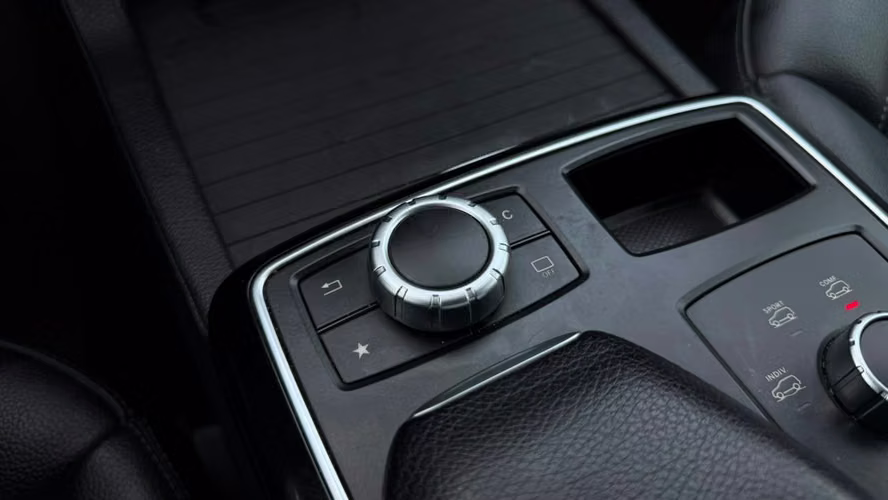 MERCEDES BENZ GLE 400 SPORT (2016)