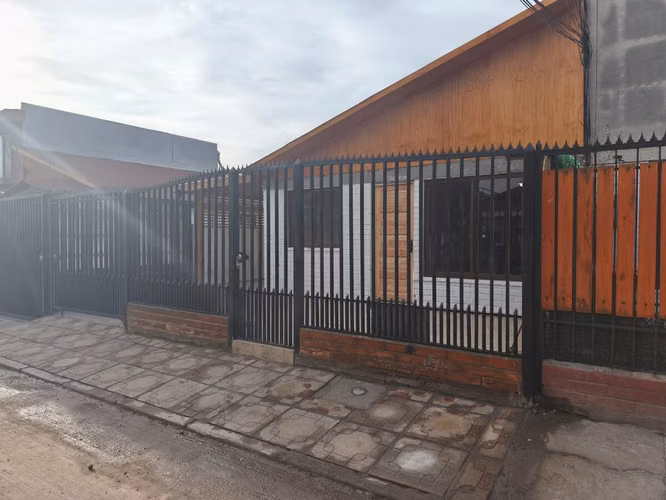 SE VENDE CASA EN PASAJE, MAIPÚ, 2.708 UF