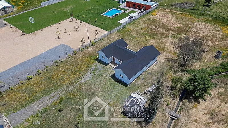 Casa en arriendo de 3 dorm. en Pelarco