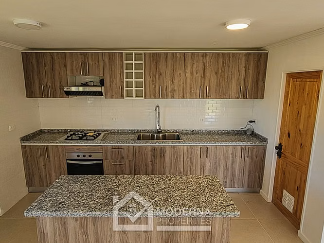 Casa en arriendo de 3 dorm. en Pelarco