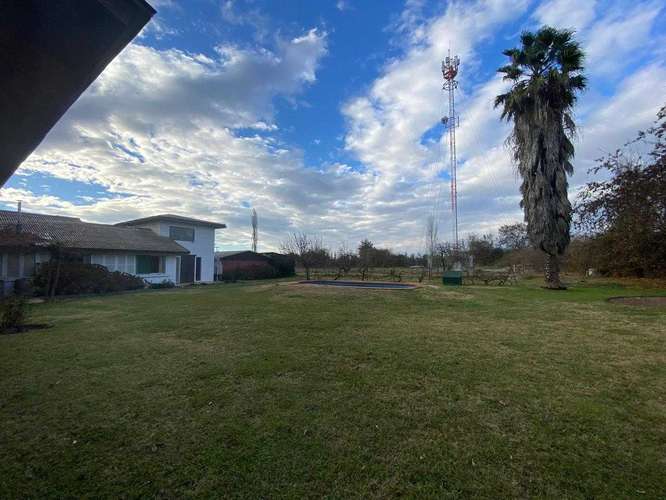Arriendo casa luminosa en sector La Cabaña (177990)