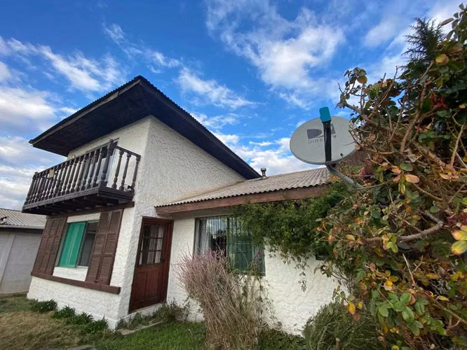 Amplia Casa en venta excelente conectividad (177993) - Imagen 1