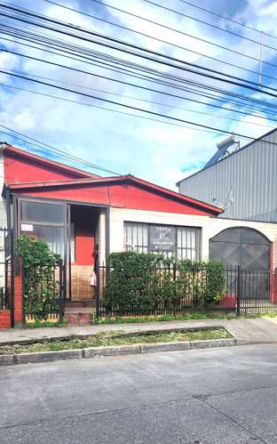 VENTA DE CASA CON EXCELENTE ACCESO Y CERCANÍA AL CENTRO