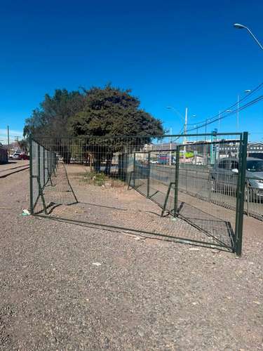 Se arrienda terreno de 972 m². (177992)