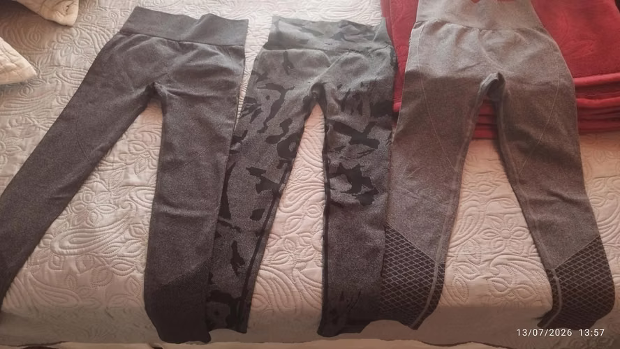 ROPA DE CLOSET E BUE ESTADO COMO NUEVA