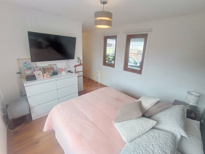 Moderna Casa en San Joaquín: UF 6.300 (178001)
