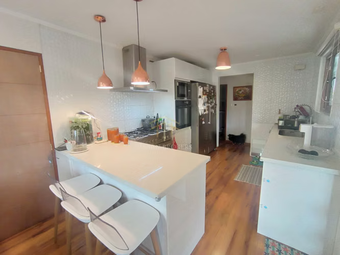 Moderna Casa en San Joaquín: UF 6.300 (178001)