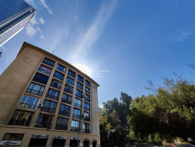 Oficina de 115m2 metro Santa Lucia