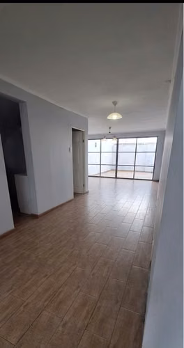 Arriendo Casa 4D/3B, 2 pisos, 157m² construidos, Pje Interior St 46, Iquique