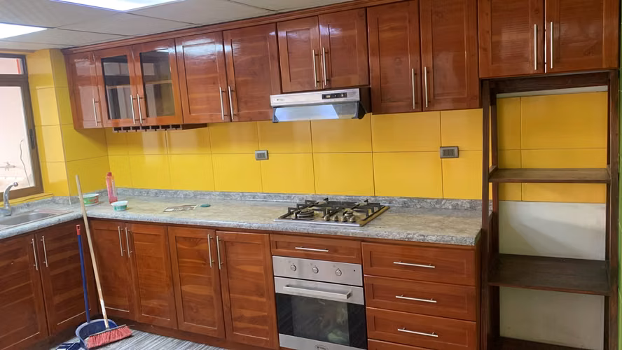 Arriendo Casa 4D/3B, 2 pisos, 157m² construidos, Pje Interior St 46, Iquique