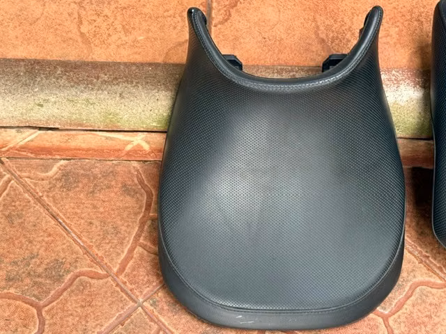 Asiento LOW para BMW R1200GS LC / R1250GS – Completo