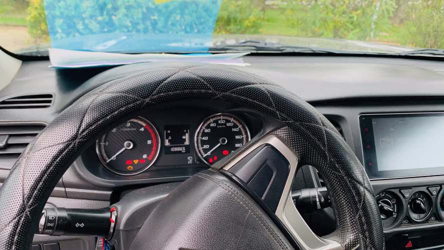 Mitsubishi L200, excelentes condiciones + accesorios.