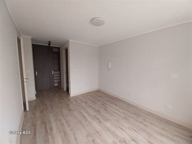 Departamento en arriendo con vista parcial al MAR