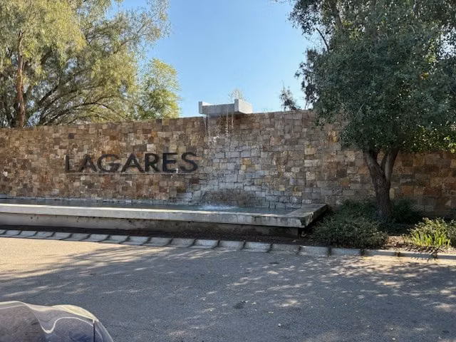 Condominio Lagares Lindo jardín formado Quincho Gimnasio