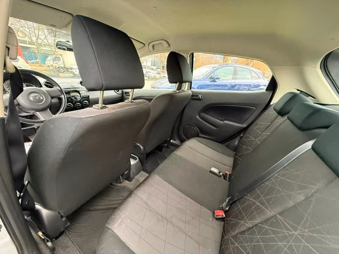 MAZDA 2 V 1.5 SPORT MT 2015