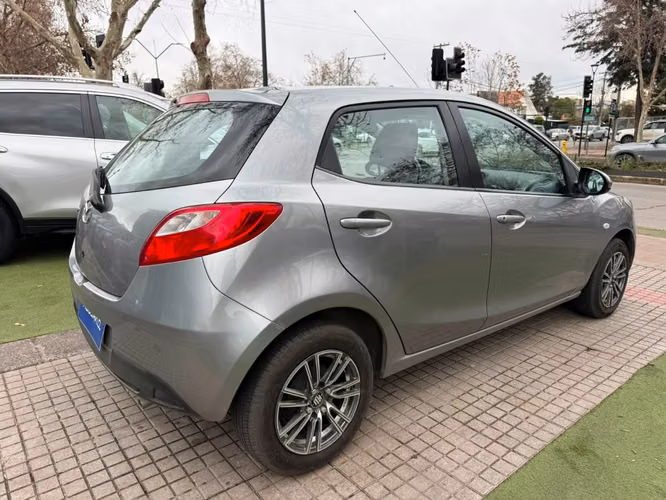 MAZDA 2 V 1.5 SPORT MT 2015