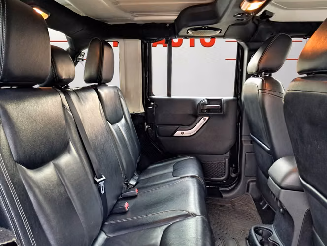 JEEP WRANGLER UNLIMITED SAHARA 4X4 3.6 AUT 2017