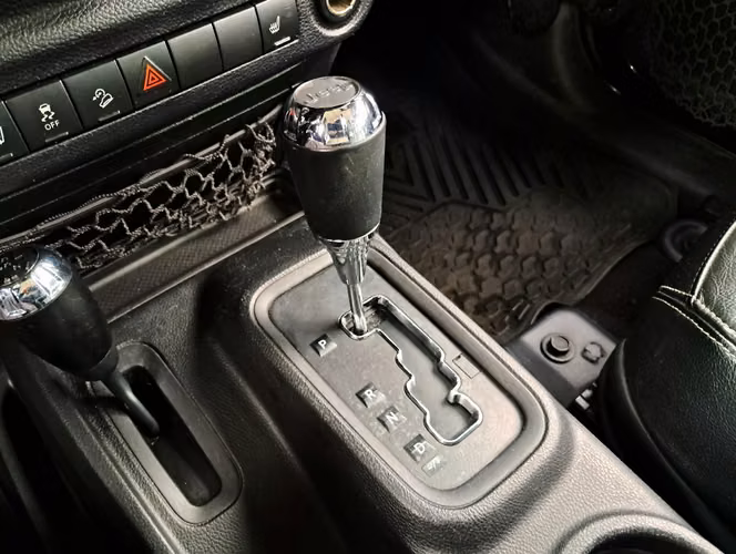 JEEP WRANGLER UNLIMITED SAHARA 4X4 3.6 AUT 2017