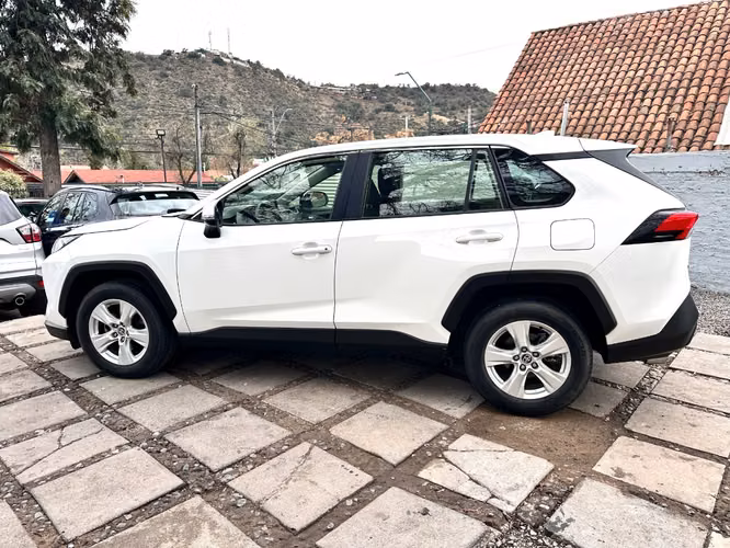 TOYOTA RAV 4 LE CVT 2.0 AUTOMATICO  2020
