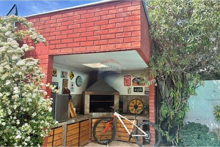 Amplia casa con piscina - ciudad satélite, maipú - Imagen 16