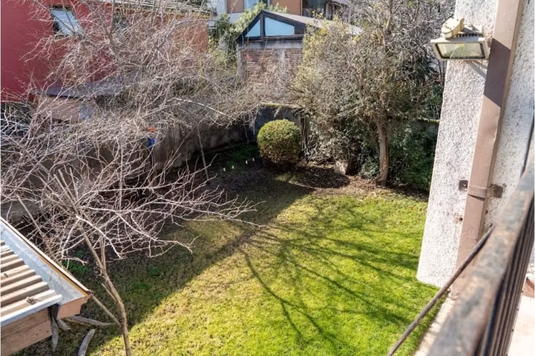 Casa con alto potencial comercial - Imagen 24