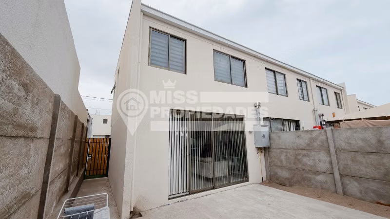 VENDE CASA CONDOMINIO LLANQUIHUE, ANTOFAGASTA