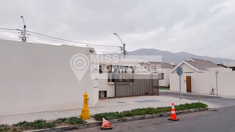 VENDE CASA CONDOMINIO LLANQUIHUE, ANTOFAGASTA