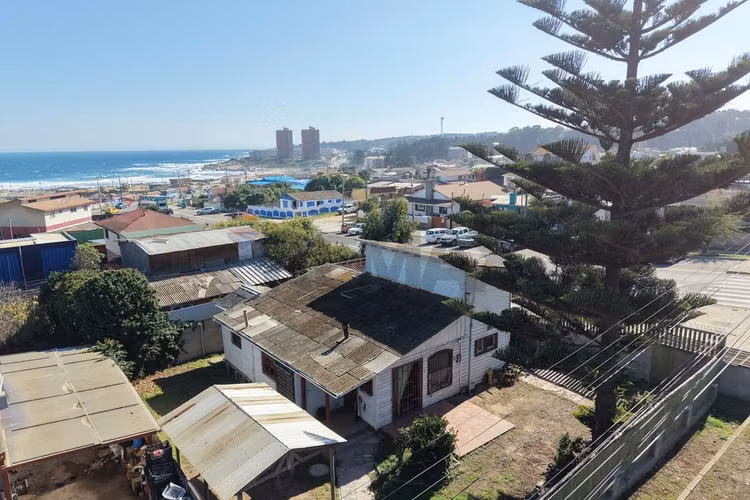 Casa cerca del mar en el tabo