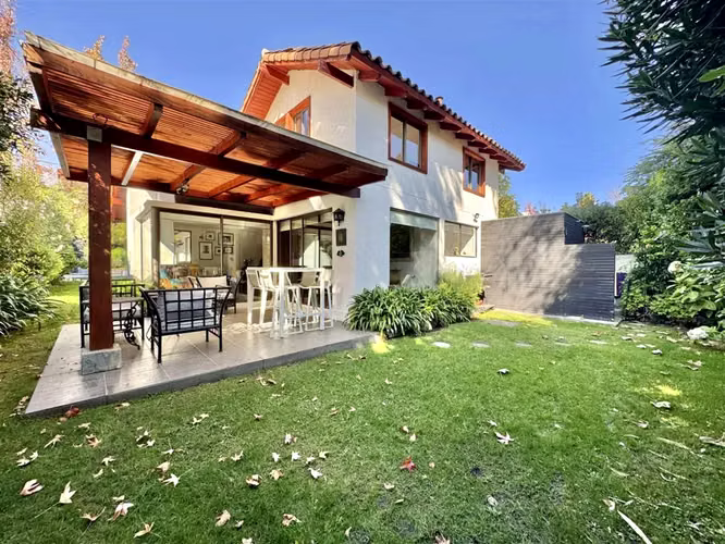 CASA PREMIUM REMODELADA EN SAN CARLOS