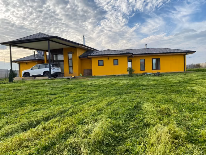 SE VENDE CASA  LOTEO LAUREL DE ORO CAMINO A COIHUECO KM 7,5