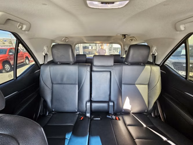 Toyota Fortuner Srx At 2.7 2023