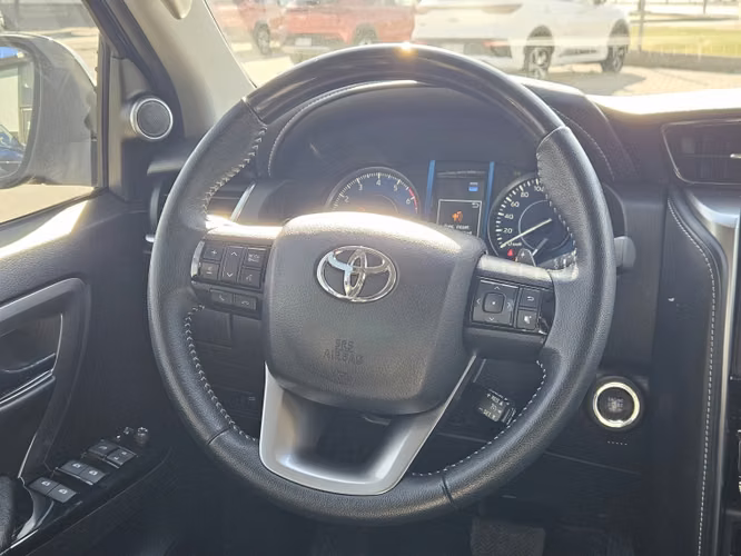 Toyota Fortuner Srx At 2.7 2023