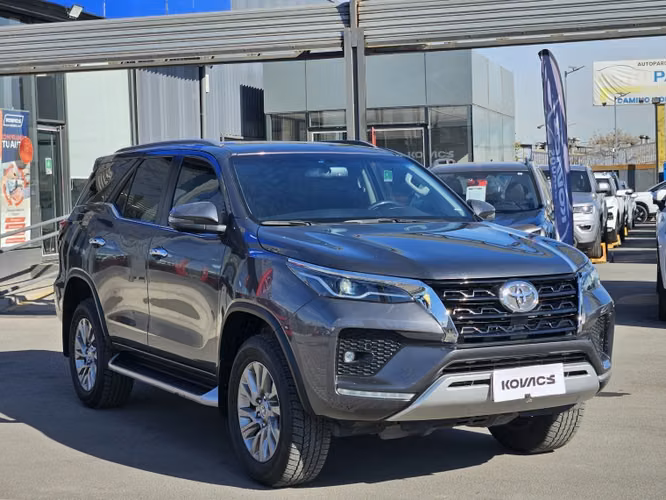 Toyota Fortuner Srx At 2.7 2023
