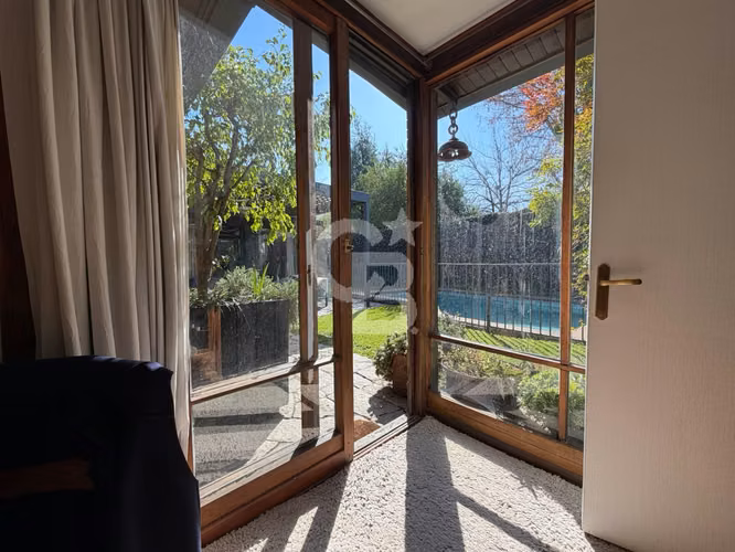 Gran casa, a pasos del Club de Polo Vitacura - Imagen 18