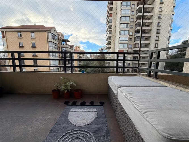 Departamento en venta de 2 dorm. en Las Condes