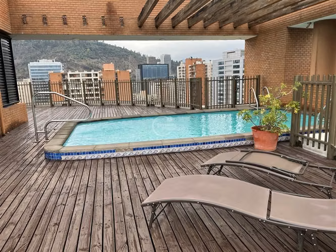 Amoblado, 2 dorm. 2 baños. Estac. Metro Manuel Montt