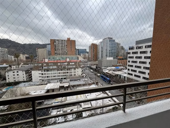 Amoblado, 2 dorm. 2 baños. Estac. Metro Manuel Montt