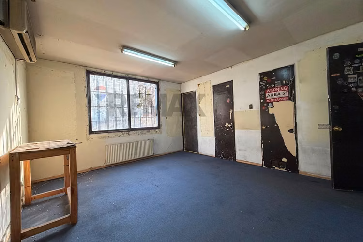 Arriendo oficina - galpón viel/autop central